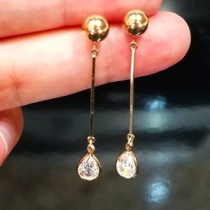 Women 14k yellow gold CZ earrings